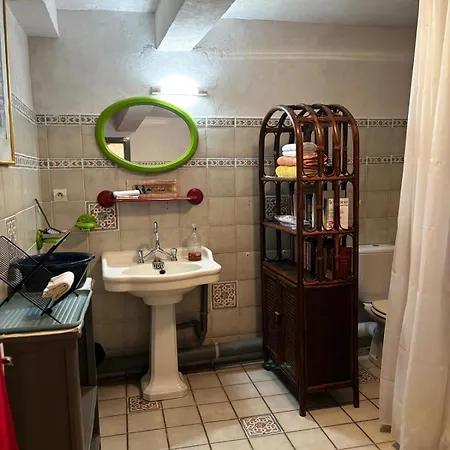Апартаменты L'appart Sainte Madeleine Au Coeur D'un Village Catalan Authentique Dans Batisse Familiale Du 17eme Siecles *